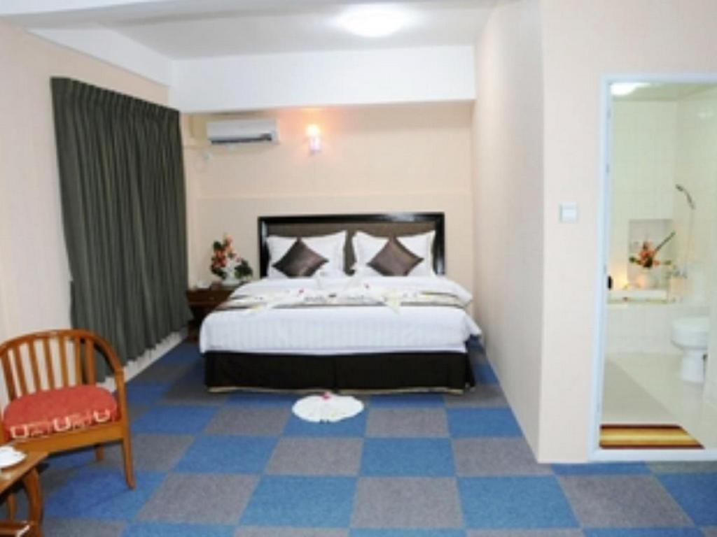 Hotel Bo Bo Min Γιανγκόν Εξωτερικό φωτογραφία
